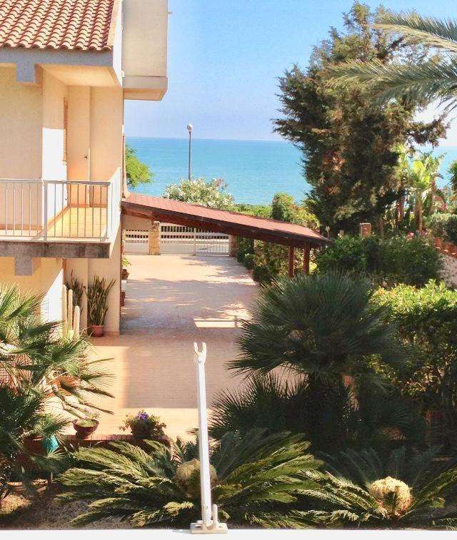 Beachfront Rooms Marina Di Ragusa Exteriér fotografie